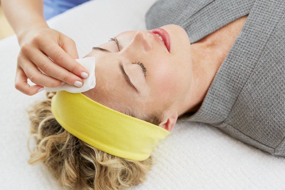 Новинка - система «REVERSE PEEL» в лечении смешанной гиперпигментации