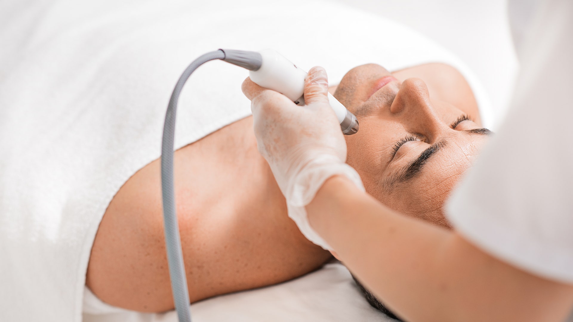 Как ухаживать за кожей лица без инъекций